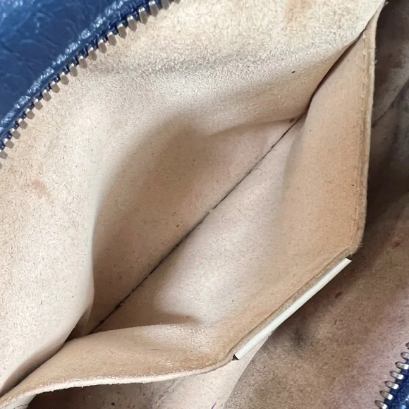 Gucci GG Marmont Diagonal Quilted Leather Small Shoulder Bag - Picture 7 of 10